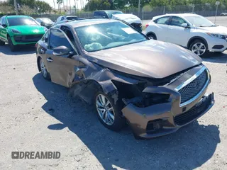 2015 Infiniti Q50 Premium with VIN JN1BV7AR4FM395093, listed as a IAAI auction lot 41907653 with 138,319 mi miles. Bid and sale history available at carsss.com. Image 1.
