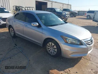2011 Honda Accord LX z VIN 1HGCP2F35BA006591, wystawiony jako IAAI lot #42488147 z przebiegiem 151 409 mil mil oraz . Historia ofert i sprzedaży dostępna na DreamBid. Obrazek 1.