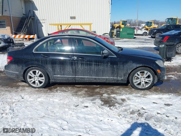 2008 Mercedes-Benz C-Class 3.0L Sport with VIN WDDGF54X38F132654, listed as a IAAI auction lot 41636322 with 184,131 mi miles. Bid and sale history available at carsss.com. Image 13.