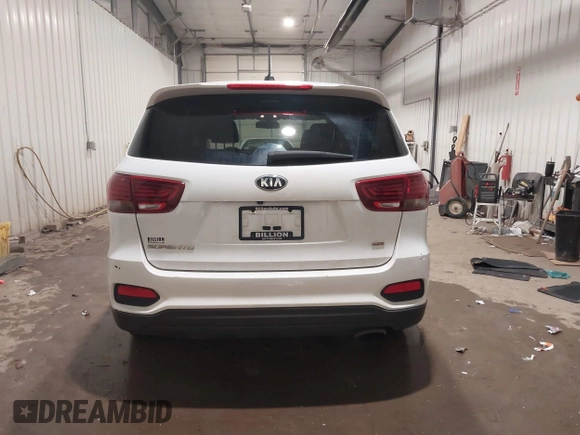 2019 Kia Sorento LX with VIN 5XYPGDA36KG542596, listed as a IAAI auction lot 40921931 with 115,716 mi miles. Bid and sale history available at carsss.com. Image 17.
