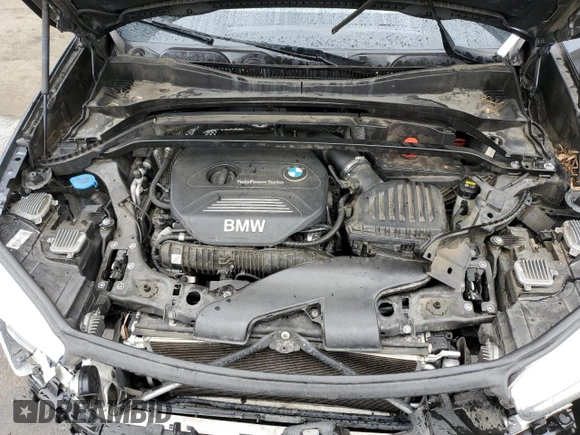 2016 BMW X1 xDrive28i with VIN WBXHT3C31G5E55041, listed as a Copart auction lot 48928705 with 104,799 mi miles and Salvage Title. Bid and sale history available at carsss.com. Image 14.