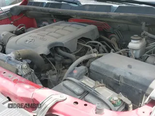 2014 Toyota Tundra SR5 с VIN 5TFEM5F18EX082596, выставлен на аукционе IAAI как лот 42316992 с пробегом 142 031 миль миль и . История ставок и продаж доступна на DreamBid. Изображение 19.
