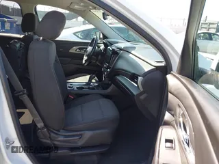 2018 Chevrolet Traverse LT Cloth with VIN 1GNERGKW8JJ247162, listed as a IAAI auction lot 41949401 with 89,513 mi miles. Bid and sale history available at carsss.com. Image 5.