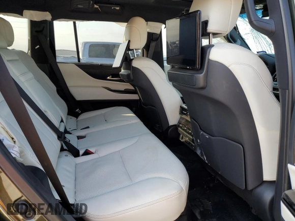 2023 Lexus LX 600 Luxury z VIN JTJGB7CX0P4030724, wystawiony jako Copart lot #75330654 z przebiegiem 17 614 mil mil oraz Szkoda całkowita • Salvage title. Historia ofert i sprzedaży dostępna na DreamBid. Obrazek 11.