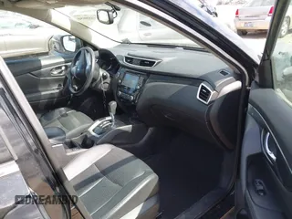 2015 Nissan Rogue SL with VIN 5N1AT2MV6FC787987, listed as a IAAI auction lot 41888650 with 140,600 mi miles. Bid and sale history available at carsss.com. Image 5.
