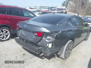 2021 Nissan Altima SV z VIN 1N4BL4DV0MN357870, wystawiony jako IAAI lot #41734734 z przebiegiem 81 423 mil mil oraz . Historia ofert i sprzedaży dostępna na DreamBid. Obrazek 4.