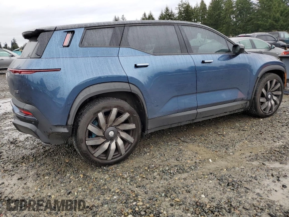 2023 Fisker Ocean One z VIN VCF1ZBU2XPG003443, wystawiony jako Copart lot #50072055 z przebiegiem 7805 mil mil oraz Szkody całkowita. Historia ofert i sprzedaży dostępna na DreamBid. Obrazek 3.