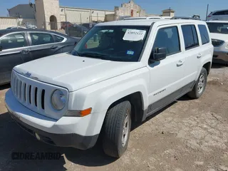 2016 Jeep Patriot Sport SE with VIN 1C4NJPBAXGD753958, listed as a IAAI auction lot 42052122 with 175,502 mi miles and . Bid and sale history available at carsss.com. Image 2.