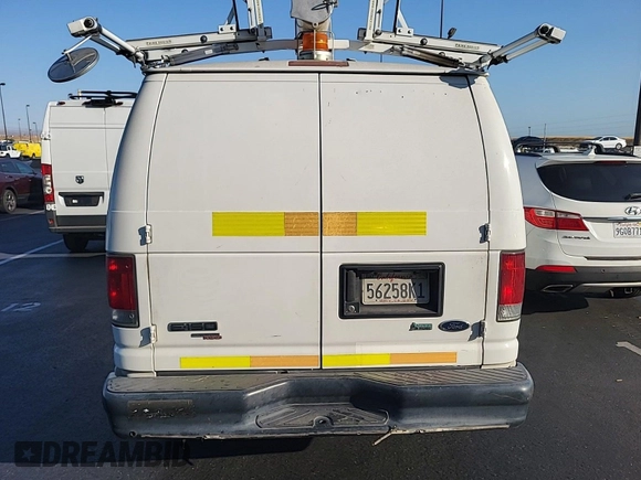 2013 Ford Econoline Cargo Commercial z VIN 1FTNE1EW1DDA61995, wystawiony jako IAAI lot #42516622 z przebiegiem 182 503 mil mil oraz . Historia ofert i sprzedaży dostępna na DreamBid. Obrazek 4.