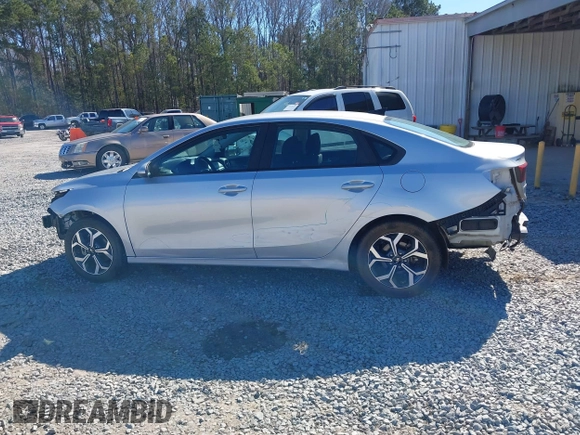 2019 Kia Forte LXS with VIN 3KPF24AD1KE117349, listed as a IAAI auction lot 41639083 with 64,112 mi miles. Bid and sale history available at carsss.com. Image 14.