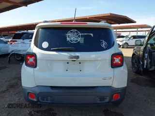 2015 Jeep Renegade Latitude with VIN ZACCJABH3FPC16382, listed as a IAAI auction lot 41858285 with 163,408 mi miles. Bid and sale history available at carsss.com. Image 16.