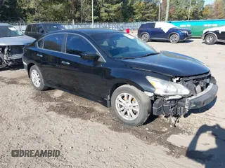 2014 Nissan Altima 2.5 with VIN 1N4AL3AP7EC410329, listed as a IAAI auction lot 40676400 with 153,626 mi miles. Bid and sale history available at carsss.com. Image 1.
