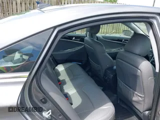 2012 Hyundai Sonata SE z VIN 5NPEC4AC9CH382890, wystawiony jako IAAI lot #42263586 z przebiegiem 159 138 mil mil oraz . Historia ofert i sprzedaży dostępna na DreamBid. Obrazek 8.