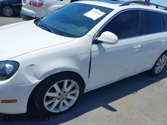 2010 Volkswagen Jetta SE с VIN 3VWTZ7AJ2AM693524, выставлен на аукционе IAAI как лот 42414140 с пробегом 108 157 миль миль и . История ставок и продаж доступна на DreamBid. Изображение 6.