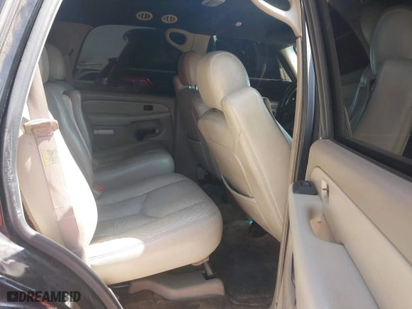 2003 Chevrolet Tahoe LT with VIN 1GNEC13Z43R177798, listed as a IAAI auction lot 41852567 with 298,263 mi miles. Bid and sale history available at carsss.com. Image 8.