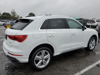 2021 Audi Q3 S line Premium Plus with VIN WA1EECF33M1101361, listed as a Copart auction lot 39205703 with 1,426 mi miles. Bid and sale history available at carsss.com. Image 3.