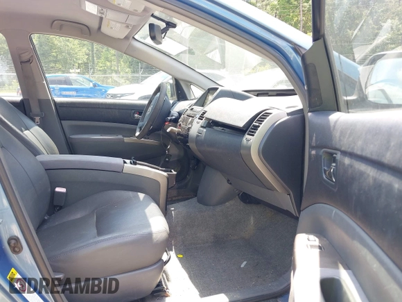 2007 Toyota Prius with VIN JTDKB20U377558458, listed as a IAAI auction lot 42121811 with 1 mi miles. Bid and sale history available at carsss.com. Image 5.