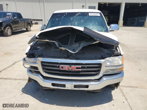 2005 GMC Sierra 1500 Work Truck with VIN 1GTEC19ZX5Z263247, listed as a Copart auction lot 62440494 with 250,023 mi miles and Salvage Title. Bid and sale history available at carsss.com. Image 5.