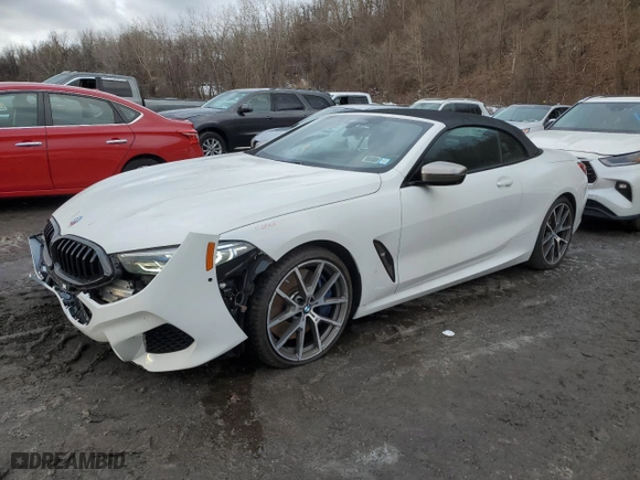 2019 BMW 8 Series M850i xDrive with VIN WBAFY4C54KBX39281, listed as a Copart auction lot 43638835 with 31,657 mi miles and Salvage Title. Bid and sale history available at carsss.com. Image 1.