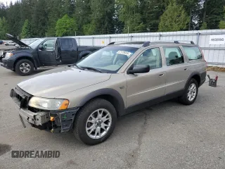 2005 Volvo XC70 z VIN YV1SZ592651181066, wystawiony jako Copart lot #57175915 z przebiegiem 56 999 mil mil oraz Szkody całkowita. Historia ofert i sprzedaży dostępna na DreamBid. Obrazek 1.
