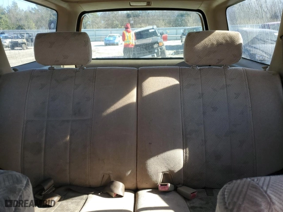 2001 Toyota 4Runner SR5 with VIN JT3GN86R910182842, listed as a Copart auction lot 88122335 with 471,697 mi miles and Salvage Title. Bid and sale history available at carsss.com. Image 10.
