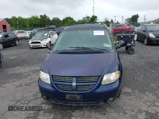 2005 Dodge Caravan SXT z VIN 2D4GP44L85R380517, wystawiony jako IAAI lot #42283827 z przebiegiem 172 404 mil mil oraz . Historia ofert i sprzedaży dostępna na DreamBid. Obrazek 6.