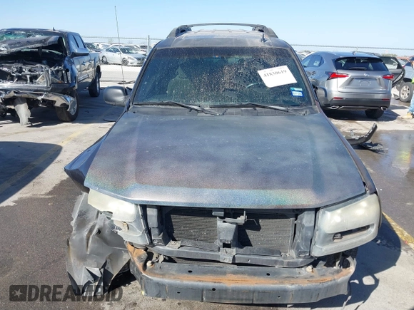2006 Chevrolet TrailBlazer LS with VIN 1GNES16S066128752, listed as a IAAI auction lot 41830619 with 182,729 mi miles. Bid and sale history available at carsss.com. Image 6.