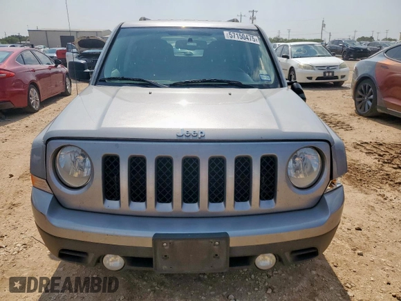 2016 Jeep Patriot Sport z VIN 1C4NJPBAXGD743253, wystawiony jako Copart lot #57150475 z przebiegiem Nie podano mil oraz Szkoda całkowita • Salvage title. Historia ofert i sprzedaży dostępna na DreamBid. Obrazek 5.