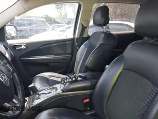2017 Dodge Journey Crossroad Plus z VIN 3C4PDCGG9HT576434, wystawiony jako IAAI lot #42561944 z przebiegiem 118 666 mil mil oraz . Historia ofert i sprzedaży dostępna na DreamBid. Obrazek 17.
