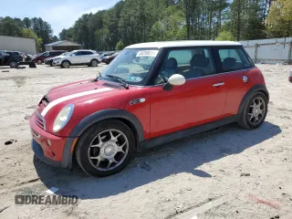 2005 MINI Hardtop S with VIN WMWRE33475TD92831, listed as a Copart auction lot 55299615 with 155,632 mi miles and Salvage title. Bid and sale history available at DreamBid. Image 1.