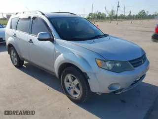 2007 Mitsubishi Outlander ES with VIN JA4MS31X37U010625, listed as a IAAI auction lot 42000410 with 294,363 mi miles. Bid and sale history available at carsss.com. Image 1.