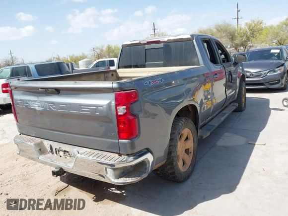 2020 Chevrolet Silverado 1500 LT with VIN 1GCRYDED8LZ340970, listed as a IAAI auction lot 41912514 with 1 mi miles. Bid and sale history available at carsss.com. Image 4.