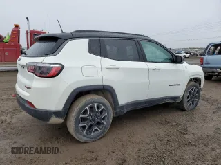 2021 Jeep Compass Trailhawk with VIN 3C4NJDDB5MT590369, listed as a Copart auction lot 46107685 with 67,857 mi miles and Salvage title. Bid and sale history available at DreamBid. Image 3.