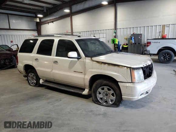 2004 Cadillac Escalade z VIN 1GYEK63N94R252528, wystawiony jako Copart lot #54253175 z przebiegiem Nie podano mil oraz Szkoda całkowita • Salvage title. Historia ofert i sprzedaży dostępna na DreamBid. Obrazek 4.