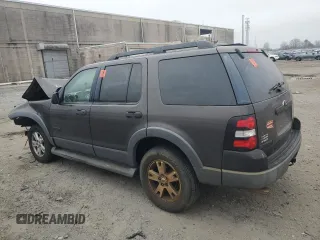 2006 Ford Explorer XLT z VIN 1FMEU73E56UB09853, wystawiony jako Copart lot #48942585 z przebiegiem 154 653 mil mil oraz Szkoda całkowita • Salvage title. Historia ofert i sprzedaży dostępna na DreamBid. Obrazek 2.