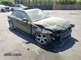 2009 BMW 1 Series 128i z VIN WBAUP73579VF06955, wystawiony jako Copart lot #68562684 z przebiegiem Nie podano mil oraz Szkoda całkowita • Salvage title. Historia ofert i sprzedaży dostępna na DreamBid. Obrazek 10.