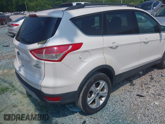2014 Ford Escape SE с VIN 1FMCU0GX7EUB71005, выставлен на аукционе IAAI как лот 42434547 с пробегом 148 856 миль миль и . История ставок и продаж доступна на DreamBid. Изображение 4.