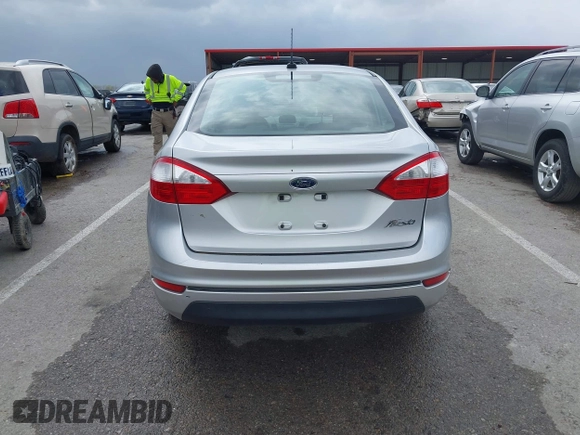 2017 Ford Fiesta S z VIN 3FADP4AJ1HM104006, wystawiony jako IAAI lot #41943413 z przebiegiem 111 873 mil mil oraz . Historia ofert i sprzedaży dostępna na DreamBid. Obrazek 16.