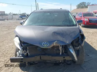 2012 Toyota Sienna XLE AAS with VIN 5TDYK3DC1CS186331, listed as a IAAI auction lot 41545031 with 240,788 mi miles and . Bid and sale history available at DreamBid. Image 12.
