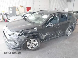 2020 Toyota RAV4 XLE with VIN 2T3P1RFV9LW136825, listed as a IAAI auction lot 41290003 with 40,056 mi miles and . Bid and sale history available at DreamBid. Image 2.