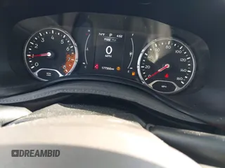 2015 Jeep Renegade Latitude z VIN ZACCJBBT0FPB55231, wystawiony jako IAAI lot #41638633 z przebiegiem 177 350 mil mil oraz . Historia ofert i sprzedaży dostępna na DreamBid. Obrazek 7.