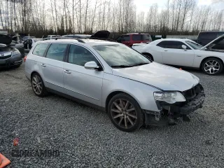 2008 Volkswagen Passat VR6 with VIN WVWRU73C28E160258, listed as a Copart auction lot 49671525 with 97,181 mi miles and Salvage title. Bid and sale history available at DreamBid. Image 4.