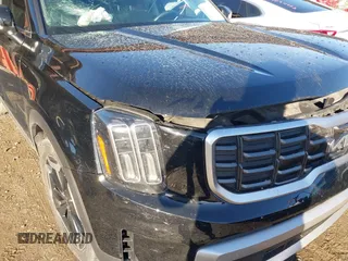 2023 Kia Telluride S with VIN 5XYP64GC0PG399839, listed as a IAAI auction lot 41078811 with 41,993 mi miles and . Bid and sale history available at DreamBid. Image 6.