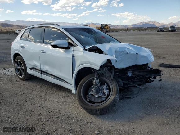 2023 Audi Q4 e-tron Premium Plus with VIN WA1L2BFZ0PP027512, listed as a Copart auction lot 67201434 with 0 mi miles and Salvage Title. Bid and sale history available at carsss.com. Image 4.