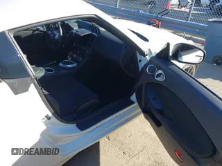2017 Nissan 370Z with VIN JN1AZ4EHXHM954875, listed as a IAAI auction lot 41641554 with 101,093 mi miles. Bid and sale history available at carsss.com. Image 5.