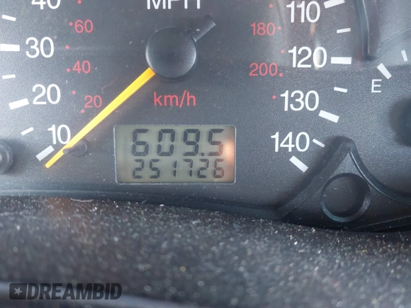 2001 Ford Focus SE with VIN 1FAFP34P21W285724, listed as a IAAI auction lot 41622145 with 251,726 mi miles and . Bid and sale history available at carsss.com. Image 7.