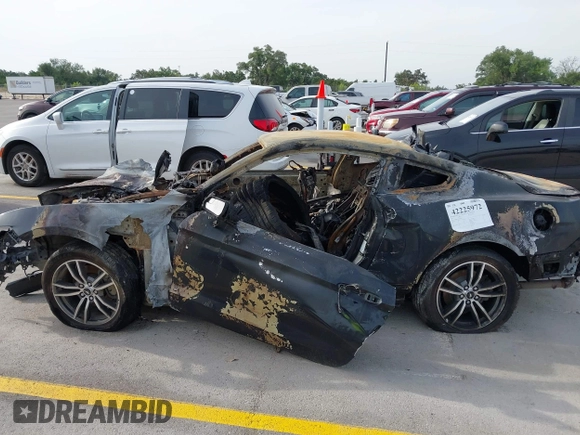 2017 Ford Mustang EcoBoost с VIN 1FA6P8TH6H5342983, выставлен на аукционе IAAI как лот 42225972 с пробегом Не указан миль и . История ставок и продаж доступна на DreamBid. Изображение 13.
