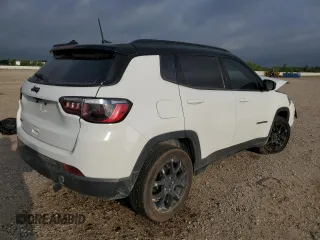 2024 Jeep Compass Latitude with VIN 3C4NJDBN1RT162366, listed as a Copart auction lot 56775645 with Not provided miles and Salvage title. Bid and sale history available at DreamBid. Image 3.