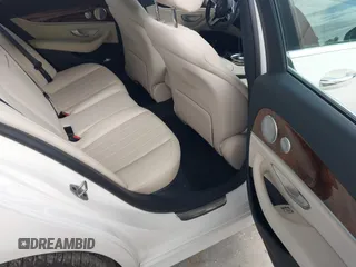 2020 Mercedes-Benz E 350 z VIN W1KZF8DB4LA833854, wystawiony jako IAAI lot #42424616 z przebiegiem 41 860 mil mil oraz . Historia ofert i sprzedaży dostępna na DreamBid. Obrazek 8.