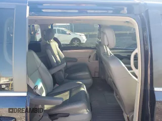 2014 Volkswagen Routan SE with VIN 2C4RVABG1ER134831, listed as a Copart auction lot 84247044 with 111,982 mi miles and Non repairable. Bid and sale history available at DreamBid. Image 11.